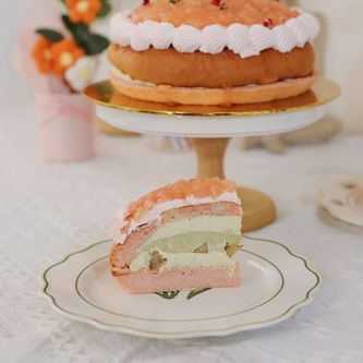 White Peach Oolong Cake Pie